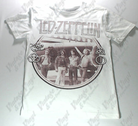 Led Zeppelin - Band In Front Of Plane White Shirt