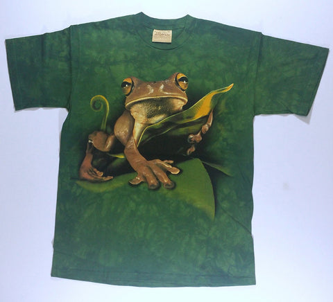 Frogs - Yellow-Eyed Frog On Leaf Mountain Shirt