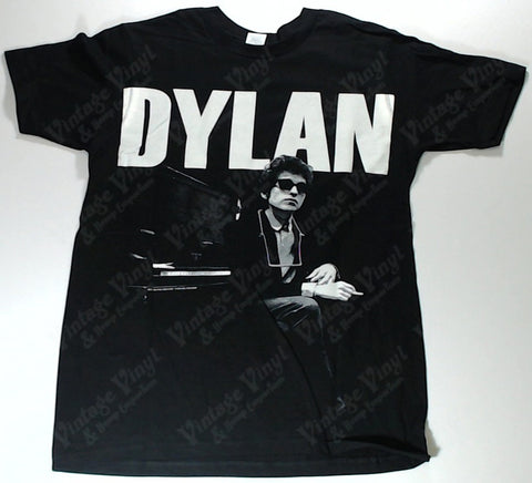 Dylan, Bob - Sitting At Piano Name on Top Shirt