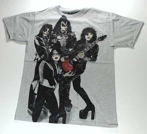 Kiss - Band Posing Grey Shirt